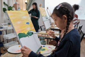 Art Classes for Creative Learning
